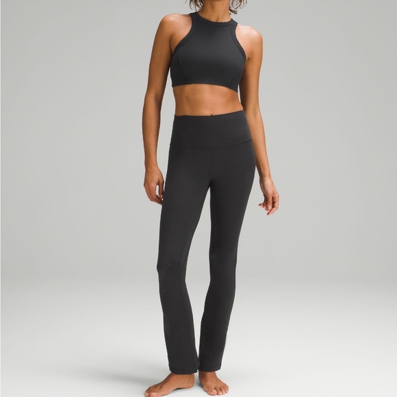Align™ High-Rise Mini-Flared Pant *XShort In Black - Picture 1 of 9